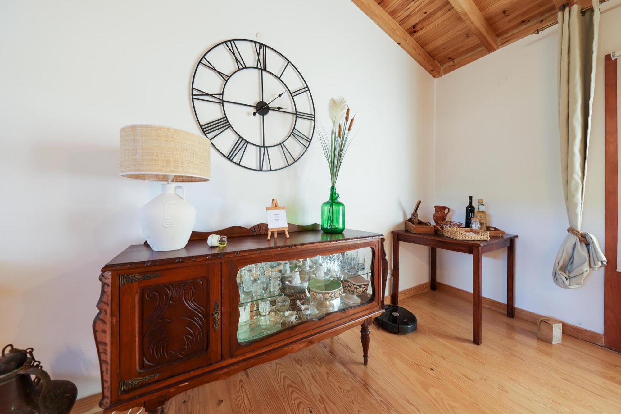 Villa Renovated Wine Press House - With Pool Porto de Mós Zimmer foto